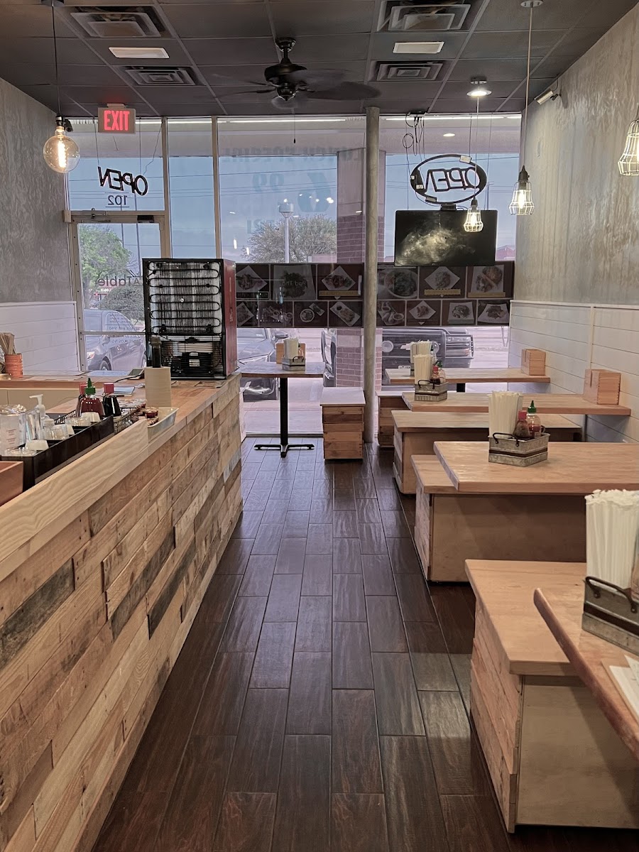 A Table (Old Cafe China & Pho)